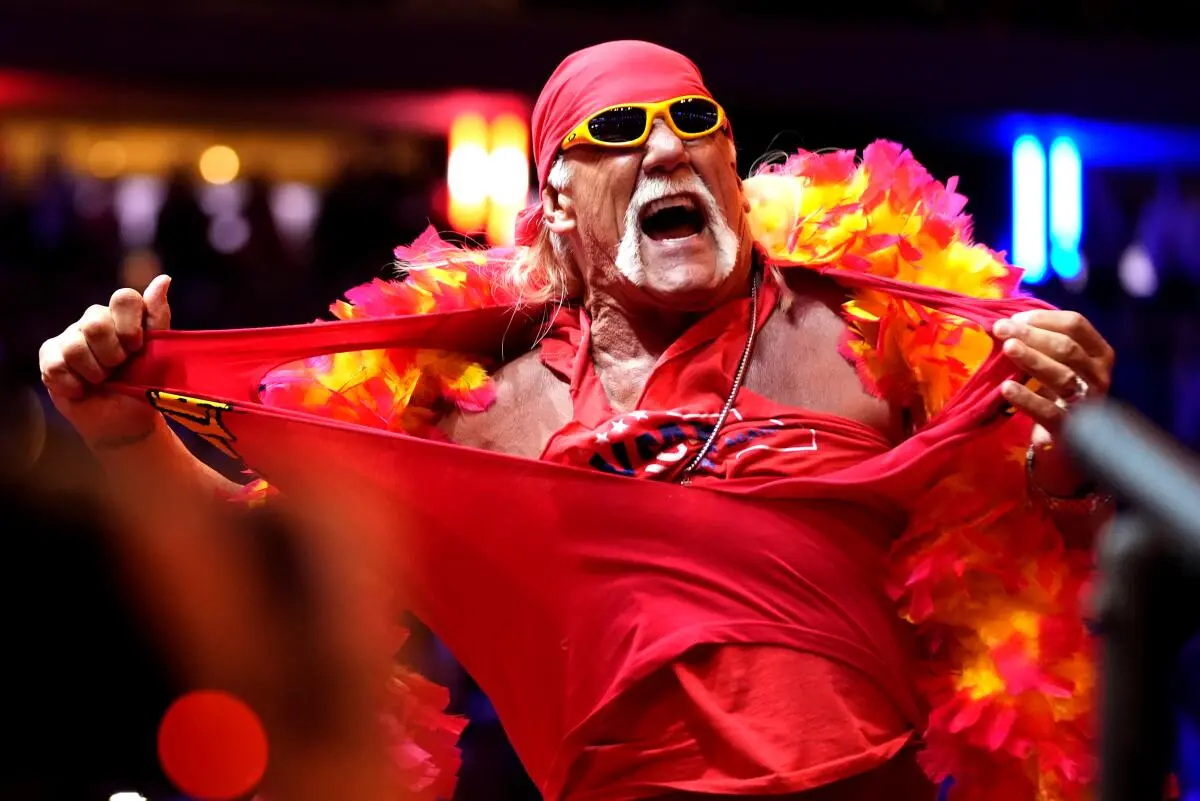 8xbet chia buồn cùng người hâm mộ trước sự ra đi của huyền thoại Hulk Hogan