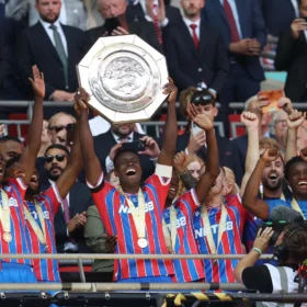 Liverpool diện mạo mới thất thủ trước Crystal Palace tại Community Shield